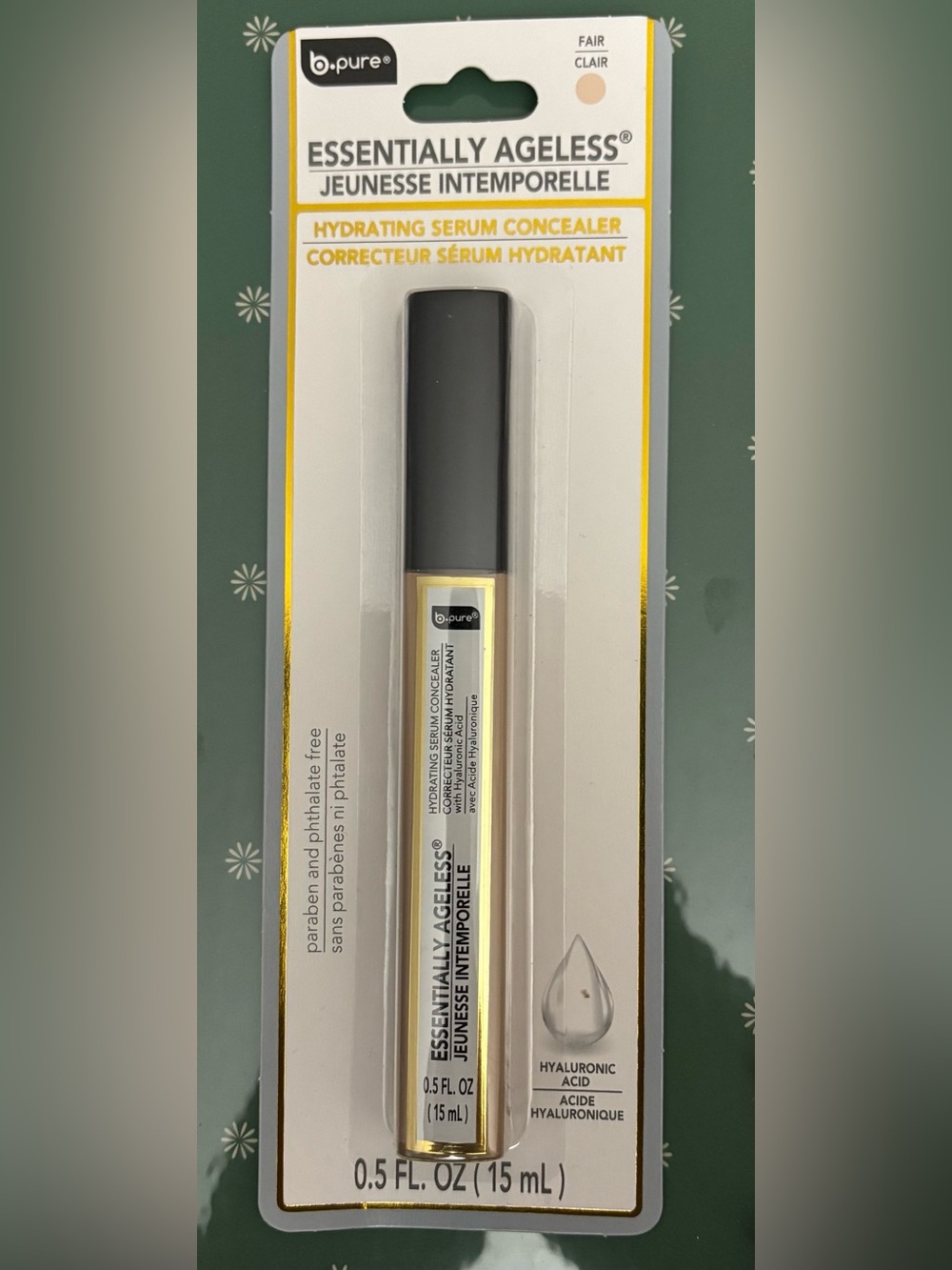 Hydrating Serum Concealer with glycerin, and hyaluronic acid